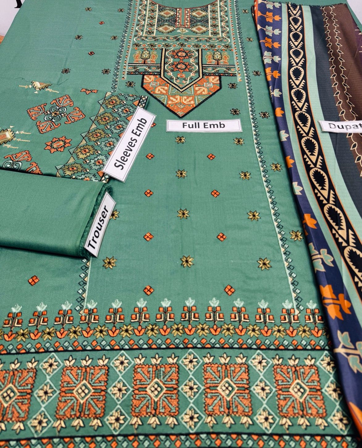 Edorable Dhanak emb 3pcs