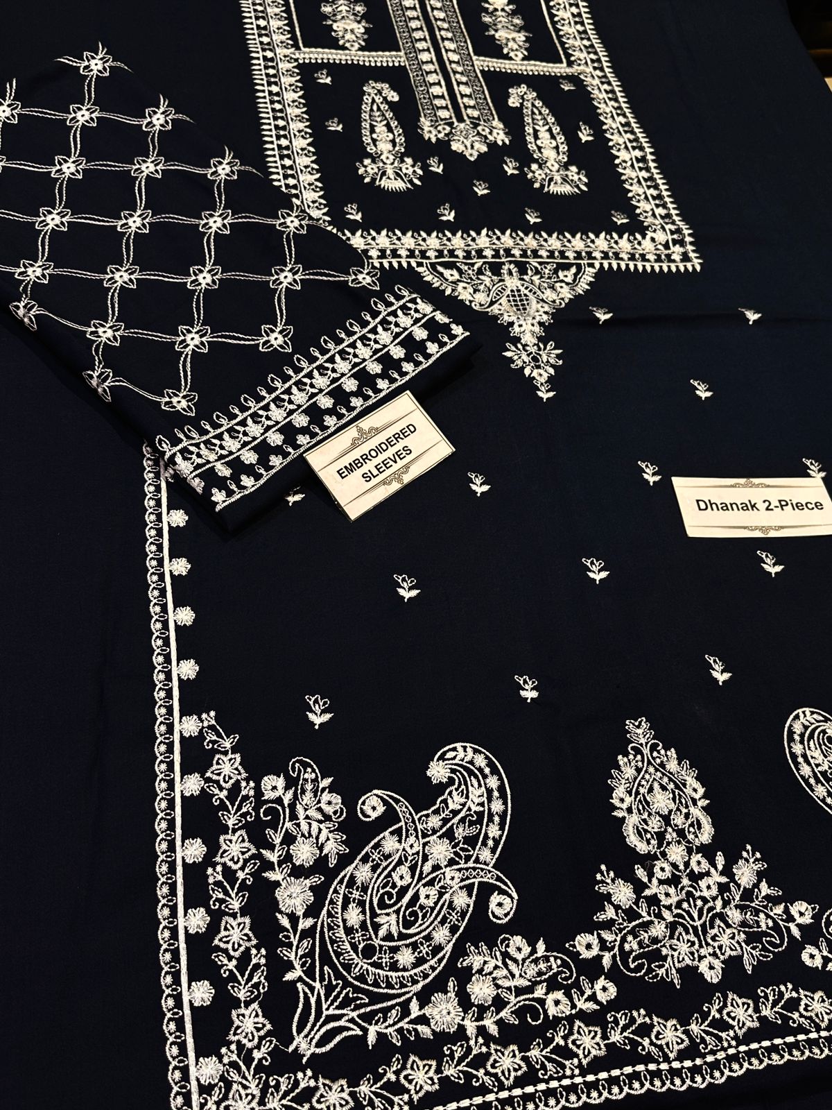 ELEGANT Embriodery 2Pc