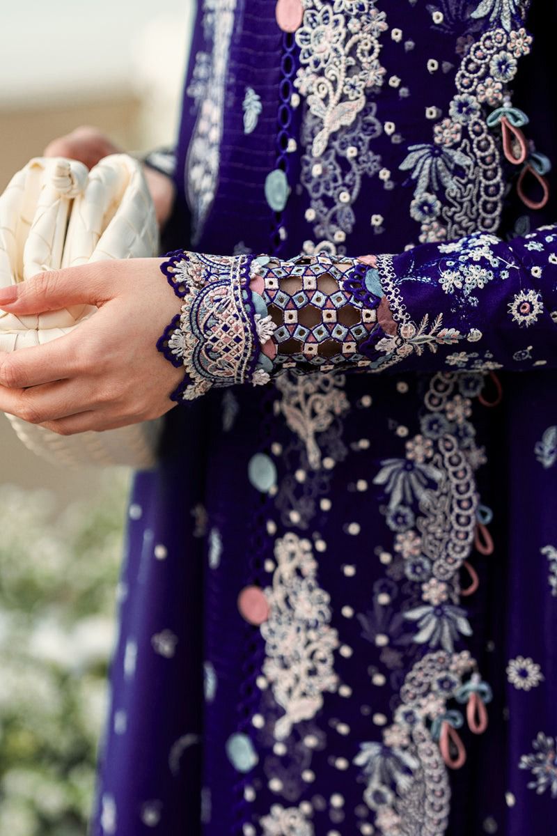 Elegant Embroidery 3pcs