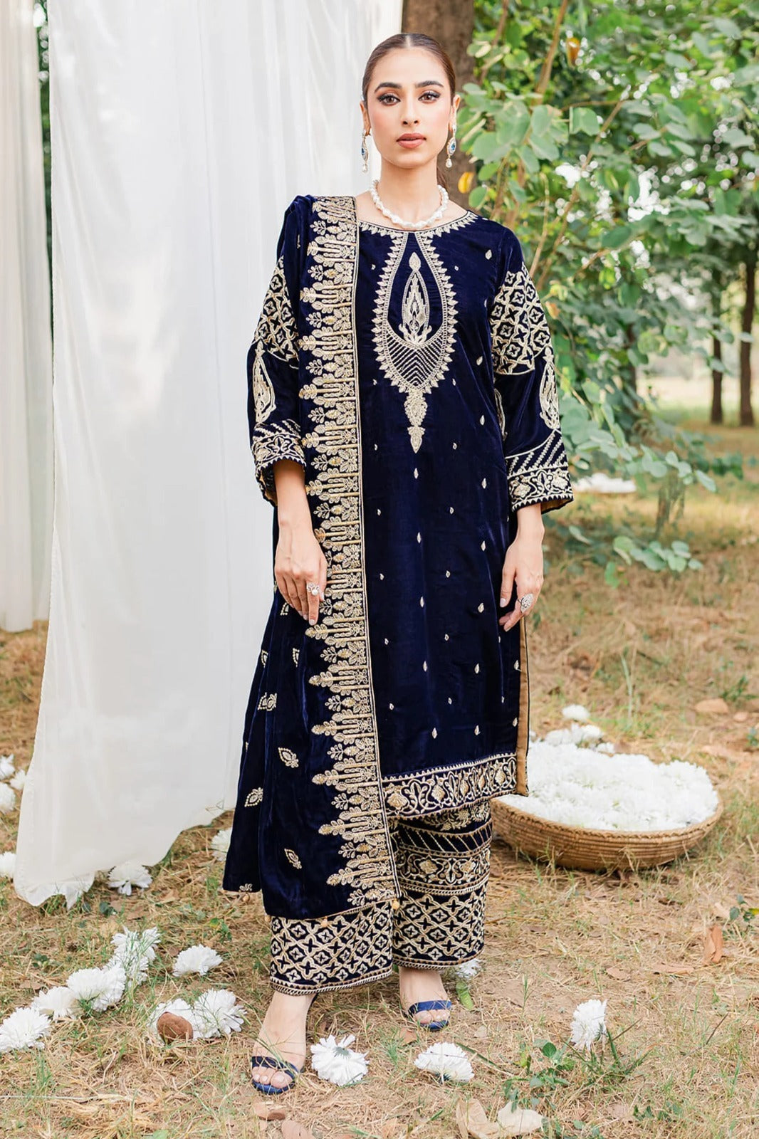 Velvet embroidery heavy 3Pcs