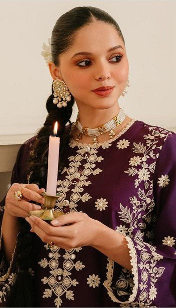 Elegant Embriodery 2PC