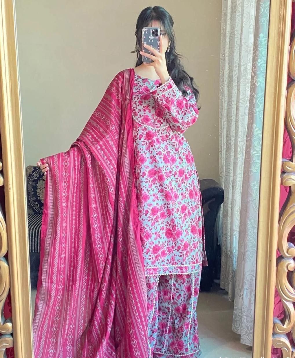 Elegant Khaddar digital printed 3pcs