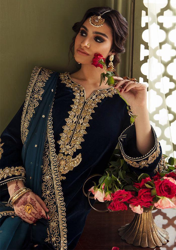 Elegant Emnriodered 3PC